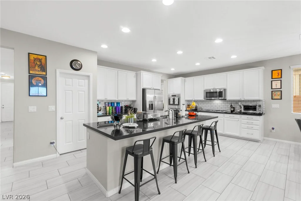 7148 Flora Lam, Las Vegas, NV 89166