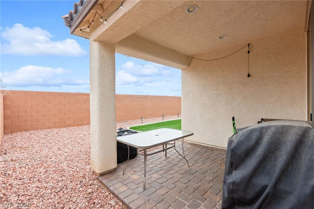 7148 Flora Lam, Las Vegas, NV 89166