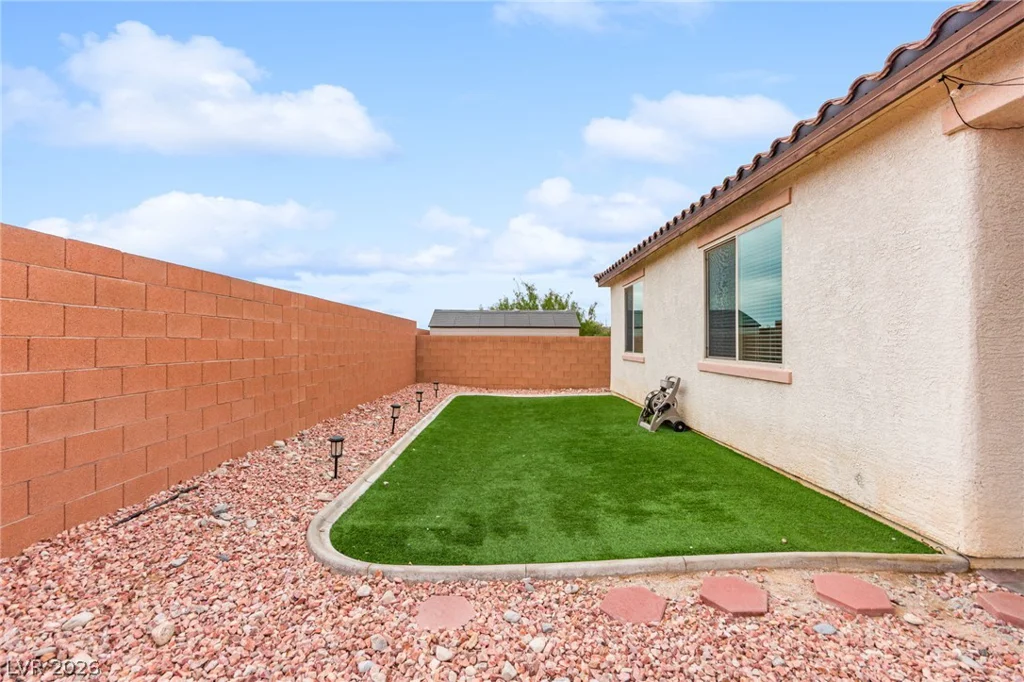 7148 Flora Lam, Las Vegas, NV 89166