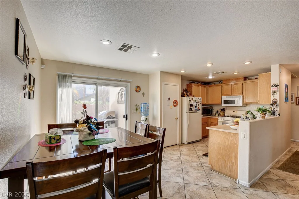 5901 Running Wind, Las Vegas, NV 89131