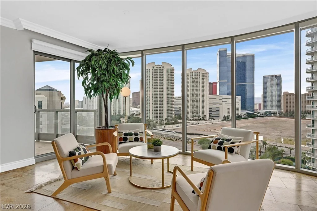 322 Karen, Las Vegas, NV 89109