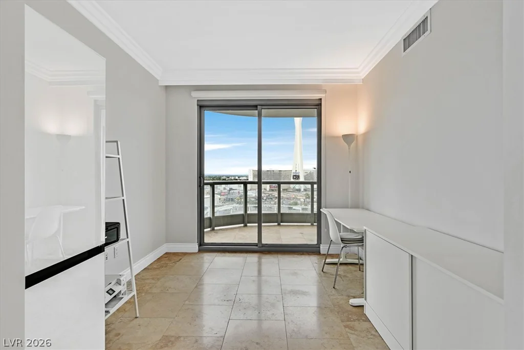 322 Karen, Las Vegas, NV 89109