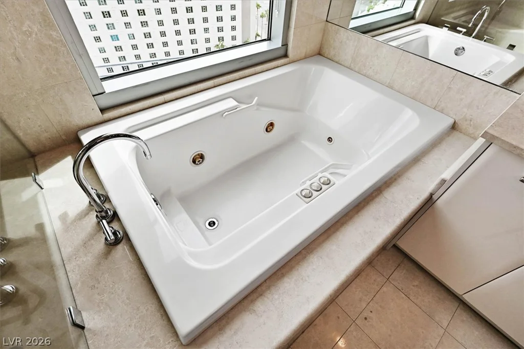 322 Karen, Las Vegas, NV 89109