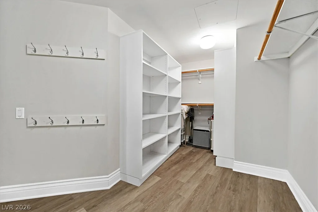 322 Karen, Las Vegas, NV 89109
