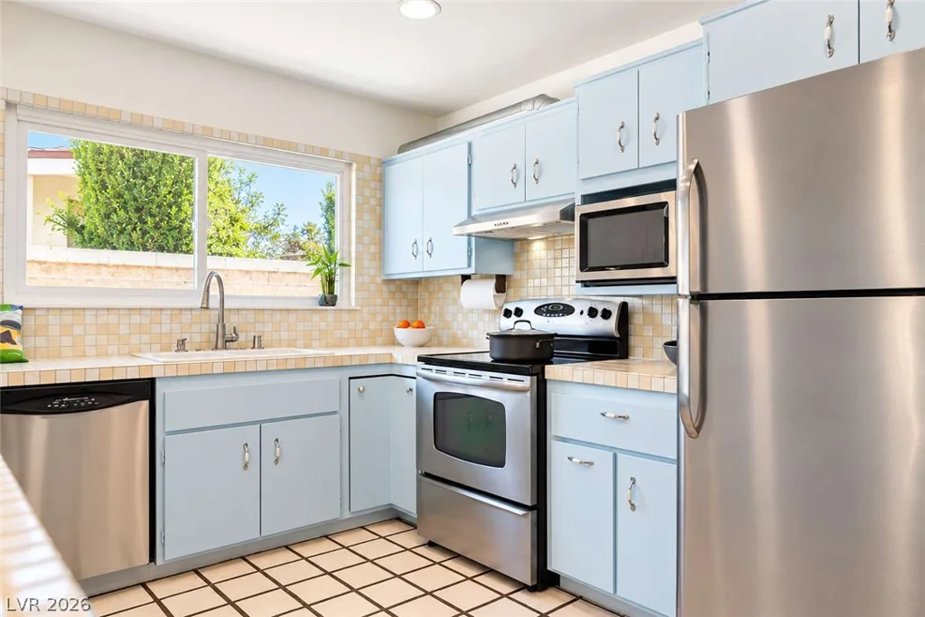 1324 Ormsby, Las Vegas, NV 89102