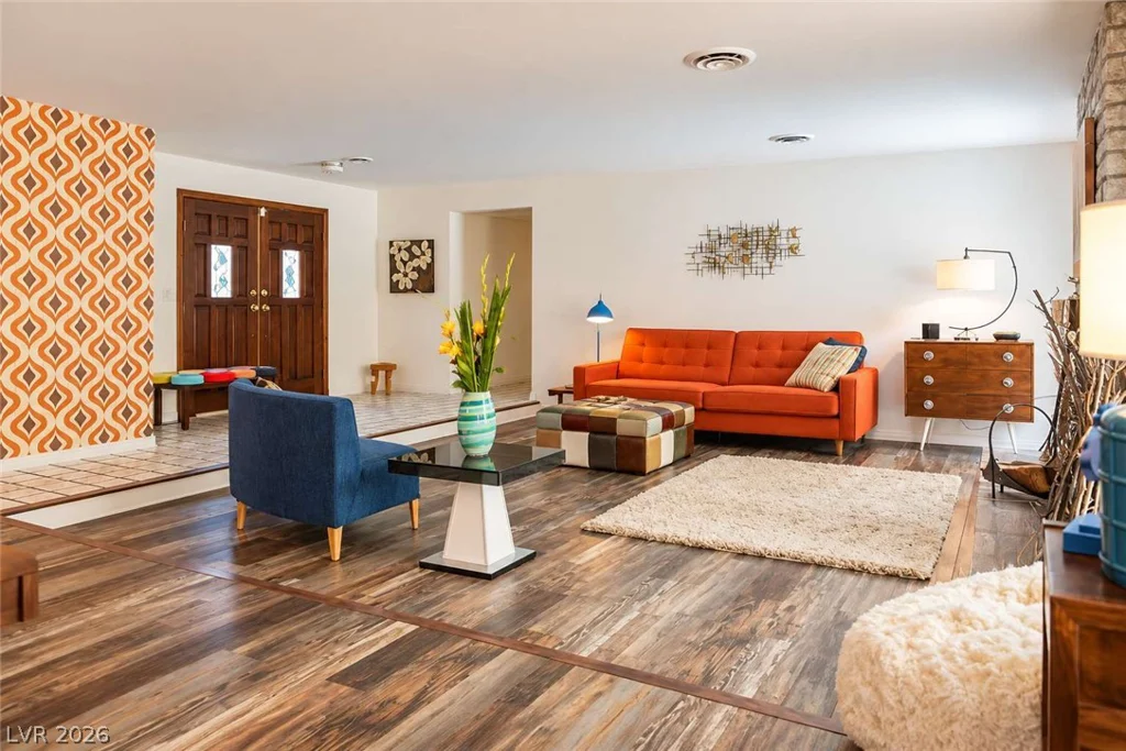 1324 Ormsby, Las Vegas, NV 89102