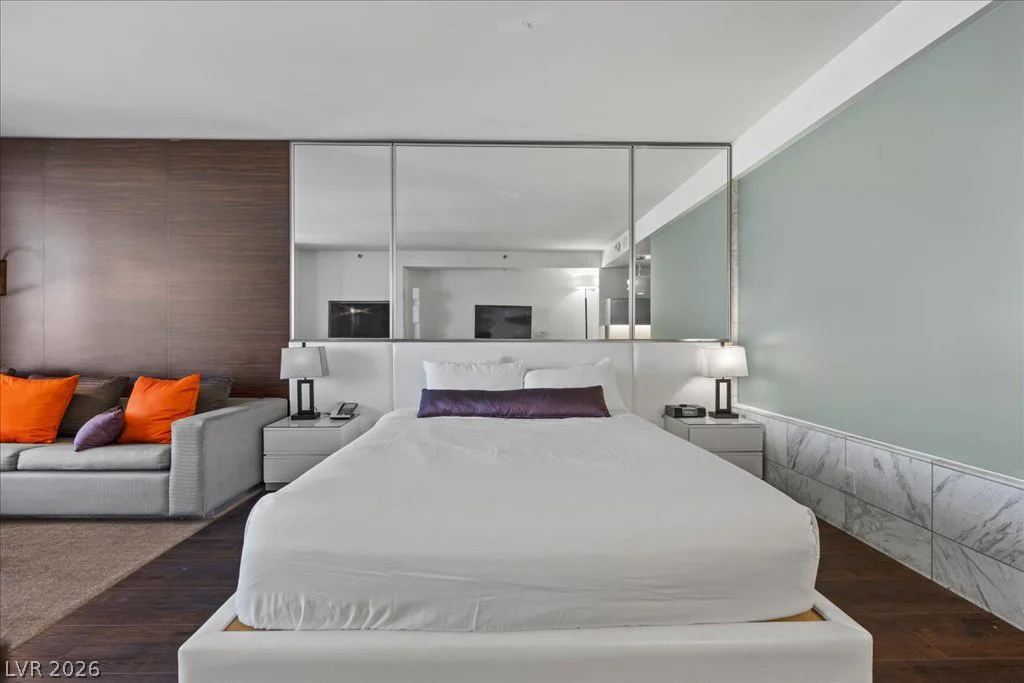 4381 Flamingo, Las Vegas, NV 89103