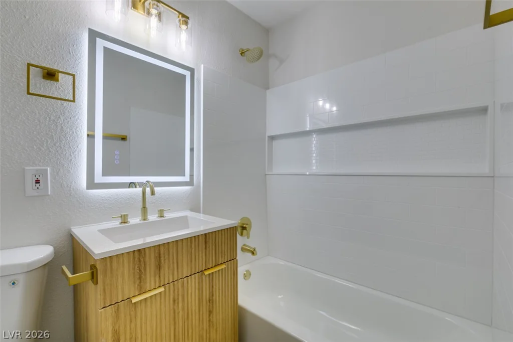 2062 Harvard, North Las Vegas, NV 89030