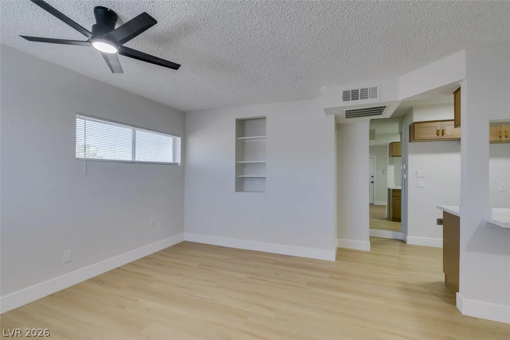 2062 Harvard, North Las Vegas, NV 89030
