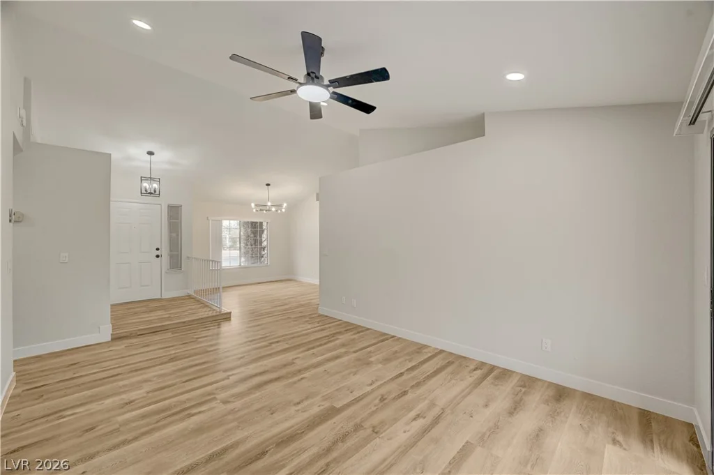 4618 Black Stallion, North Las Vegas, NV 89031