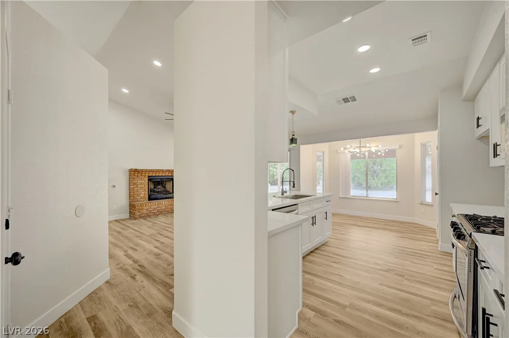 4618 Black Stallion, North Las Vegas, NV 89031
