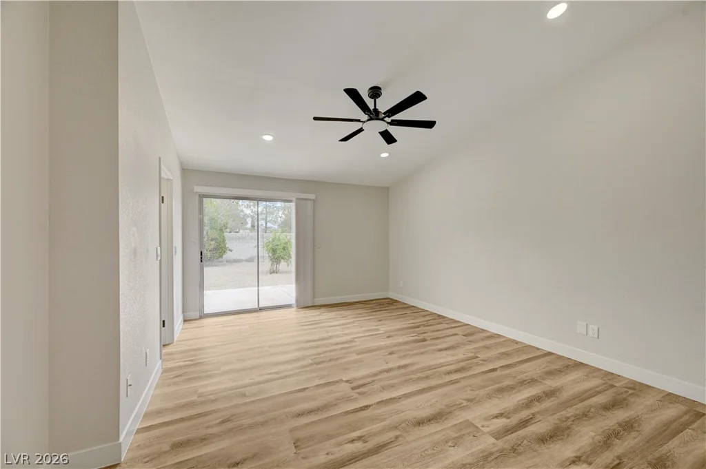 4618 Black Stallion, North Las Vegas, NV 89031