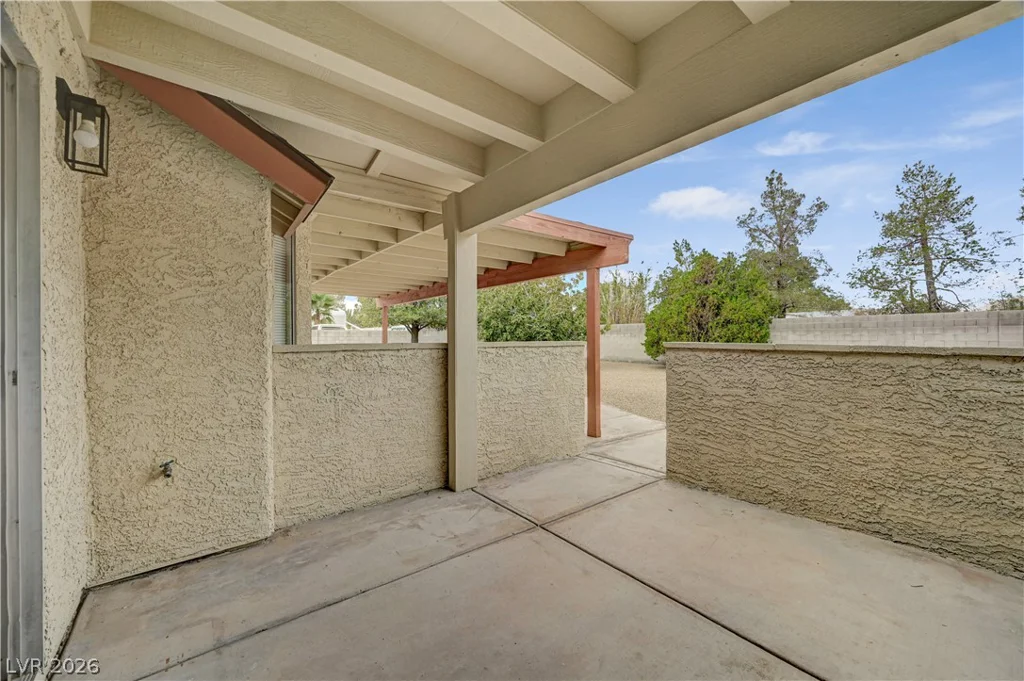 4618 Black Stallion, North Las Vegas, NV 89031