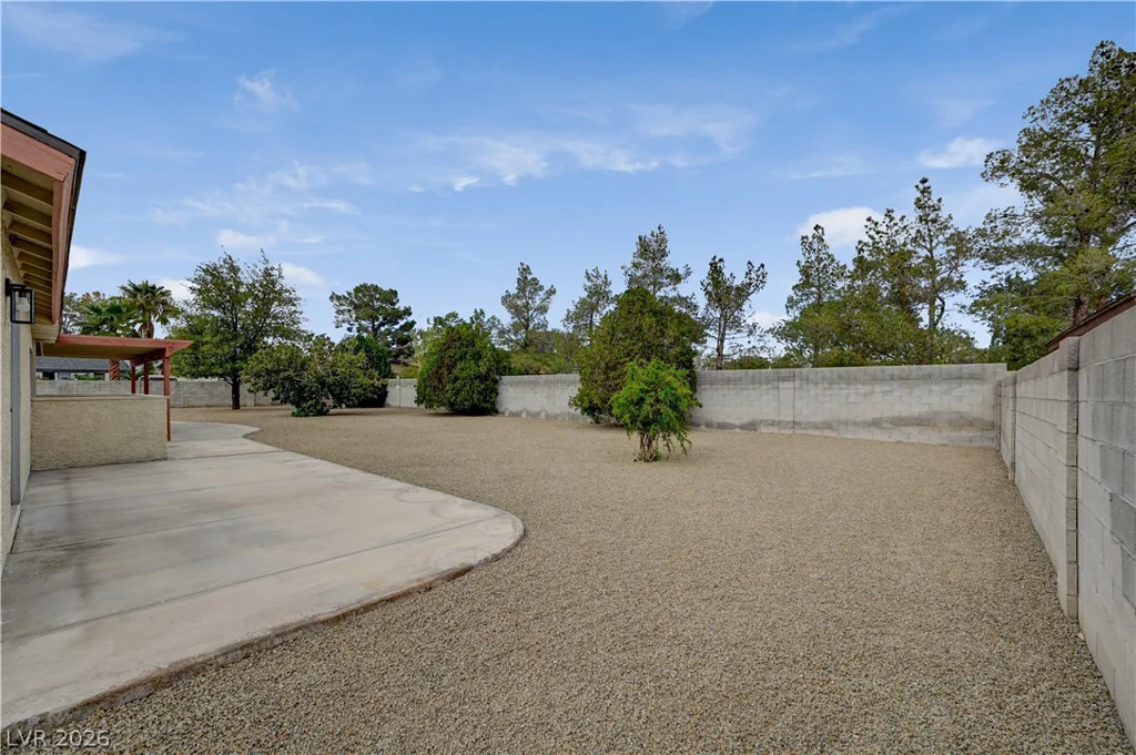 4618 Black Stallion, North Las Vegas, NV 89031
