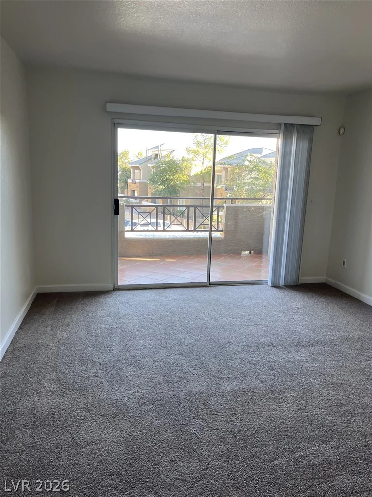 8070 Russell, Las Vegas, NV 89113