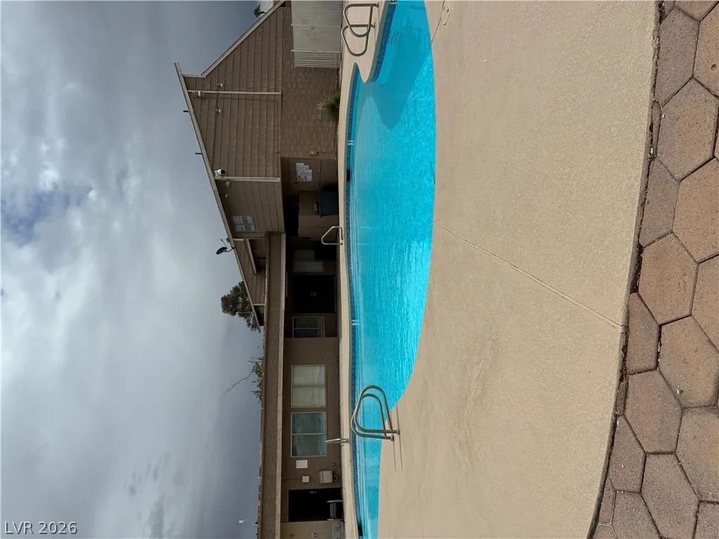 5135 Gray, Las Vegas, NV 89119