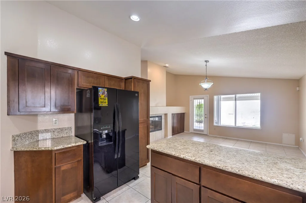 9824 Russett Wood, Las Vegas, NV 89117