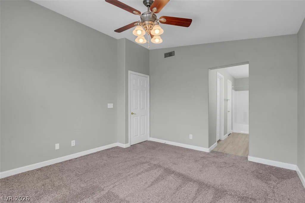 6097 Slow Bob, Henderson, NV 89011