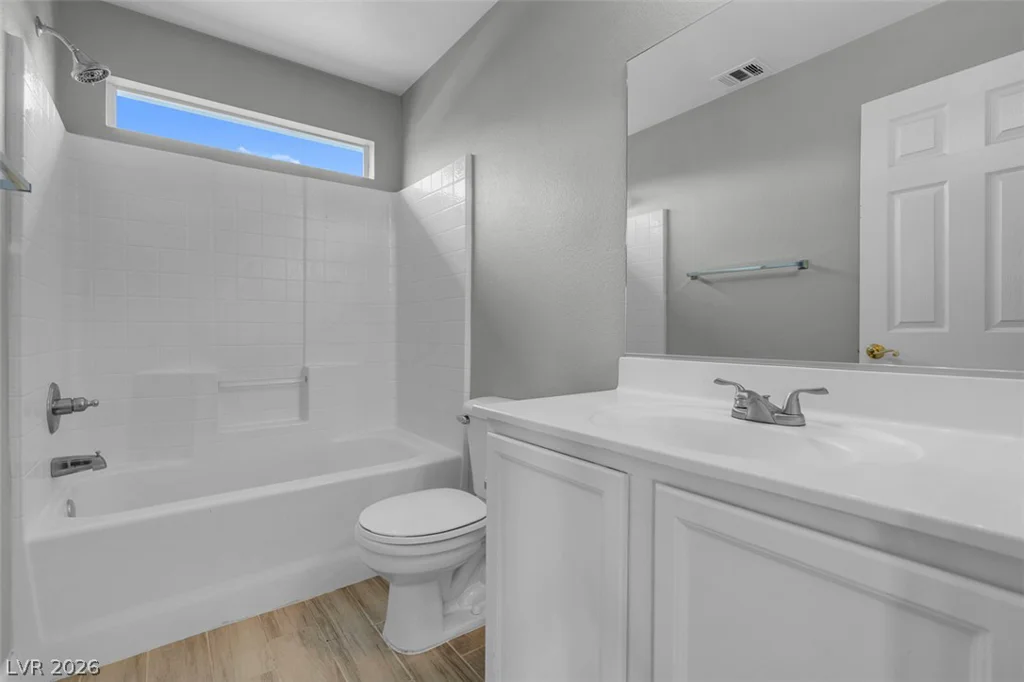 6097 Slow Bob, Henderson, NV 89011