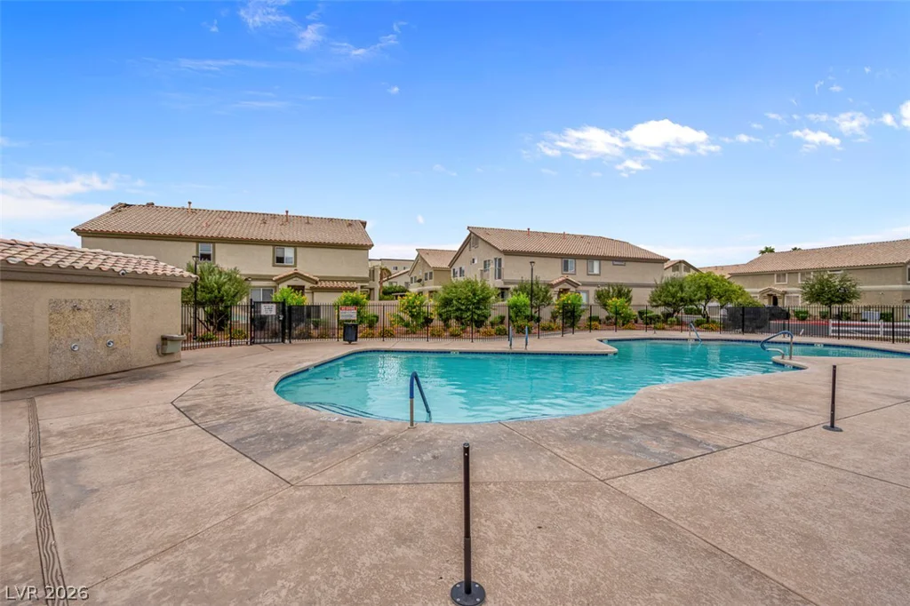 6097 Slow Bob, Henderson, NV 89011