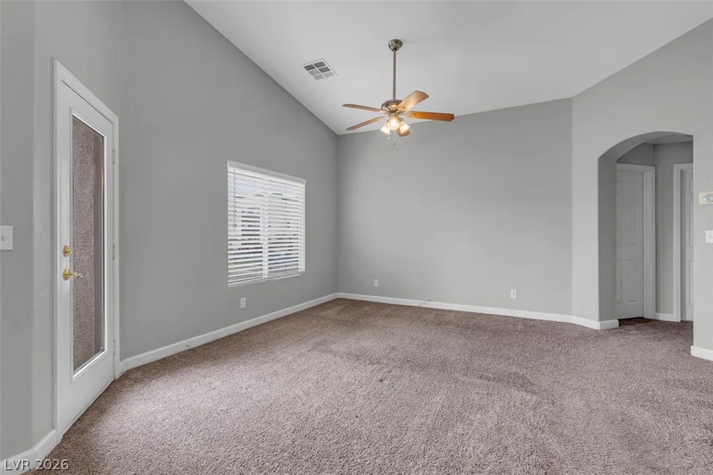 6097 Slow Bob, Henderson, NV 89011