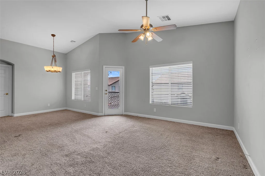 6097 Slow Bob, Henderson, NV 89011