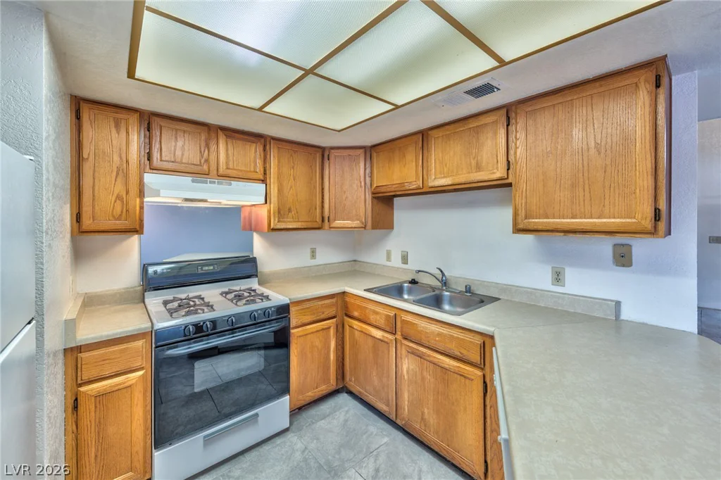 587 Sellers, Henderson, NV 89011