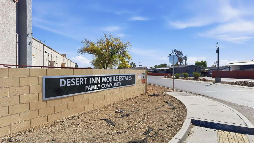 3300 Death Valley, Las Vegas, NV 89122