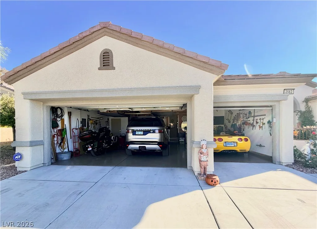 2563 Collinsville, Henderson, NV 89052