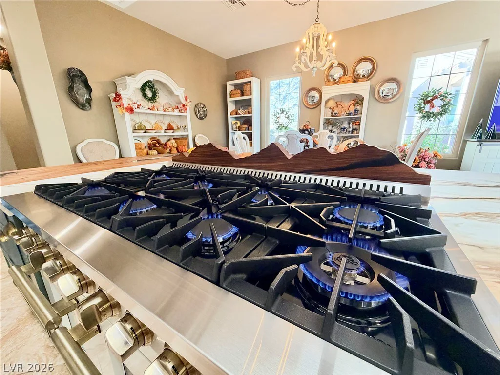 2563 Collinsville, Henderson, NV 89052