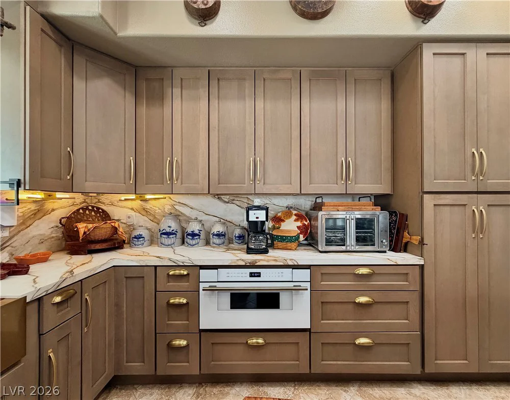 2563 Collinsville, Henderson, NV 89052