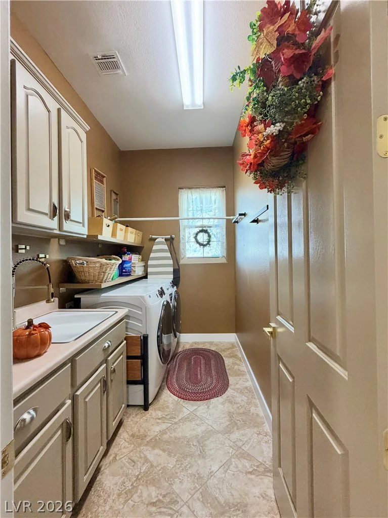 2563 Collinsville, Henderson, NV 89052
