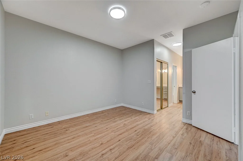7809 Strong Water, Las Vegas, NV 89131
