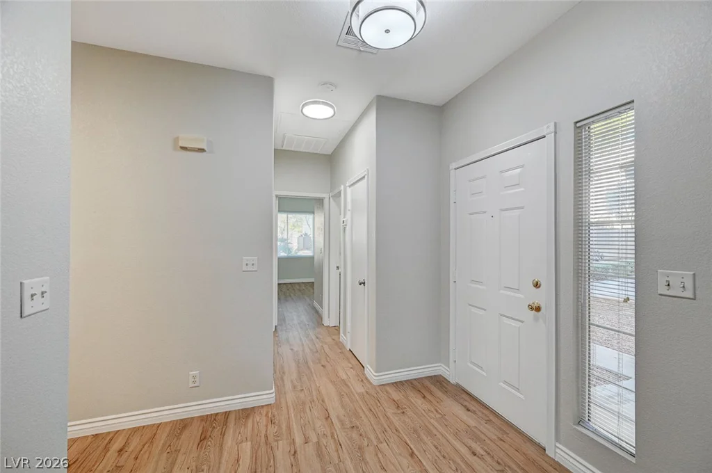 7809 Strong Water, Las Vegas, NV 89131