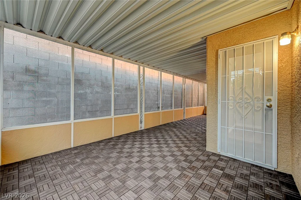 7809 Strong Water, Las Vegas, NV 89131