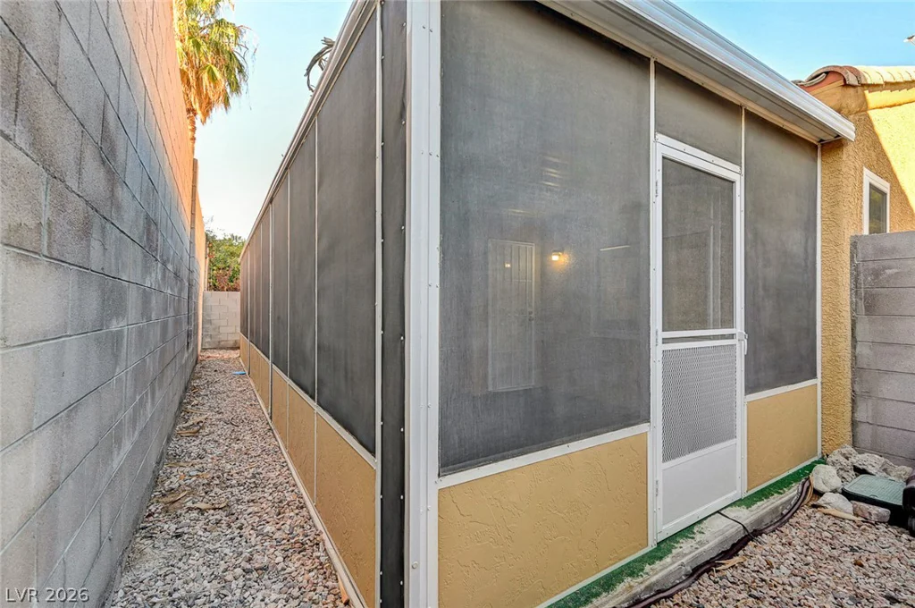 7809 Strong Water, Las Vegas, NV 89131