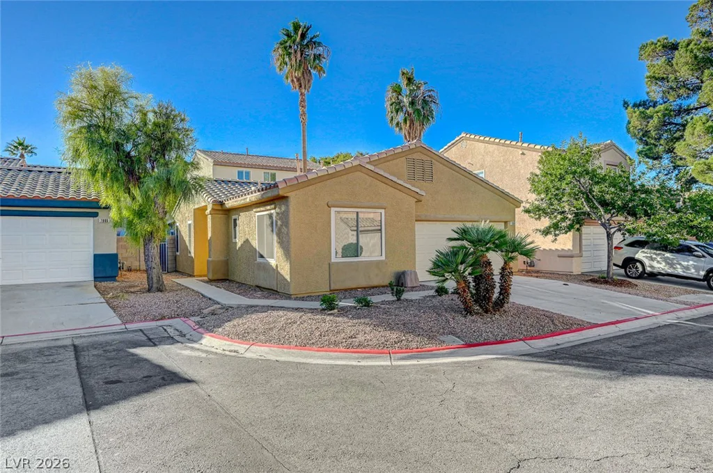 7809 Strong Water, Las Vegas, NV 89131