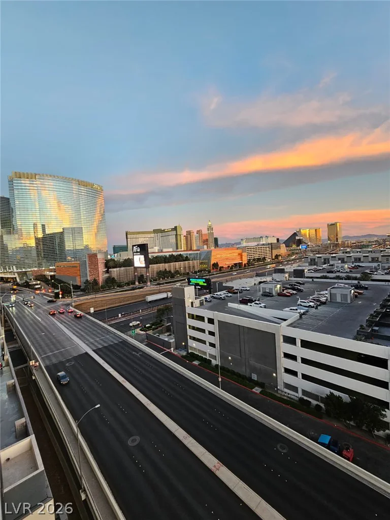 4471 Dean Martin, Las Vegas, NV 89103