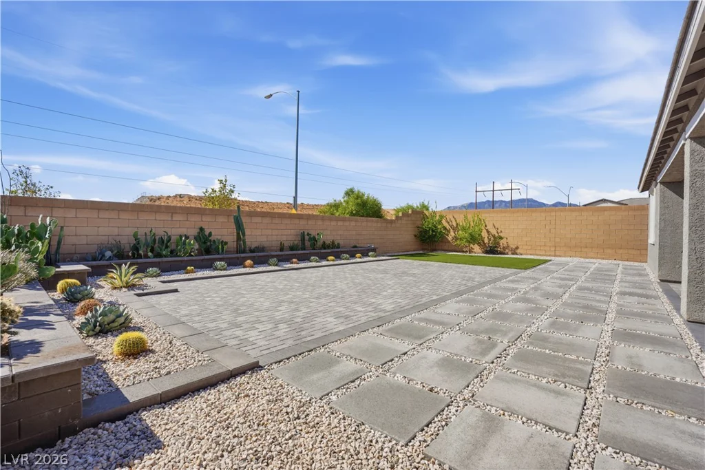10163 Cotton Bayou, Las Vegas, NV 89178