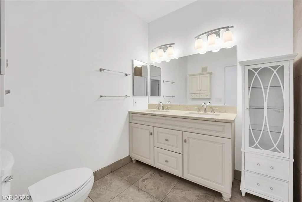 8725 Flamingo, Las Vegas, NV 89147