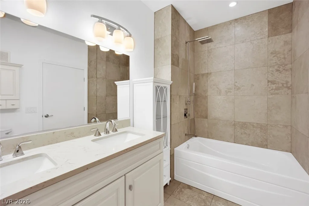 8725 Flamingo, Las Vegas, NV 89147