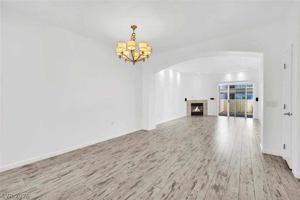 8725 Flamingo, Las Vegas, NV 89147