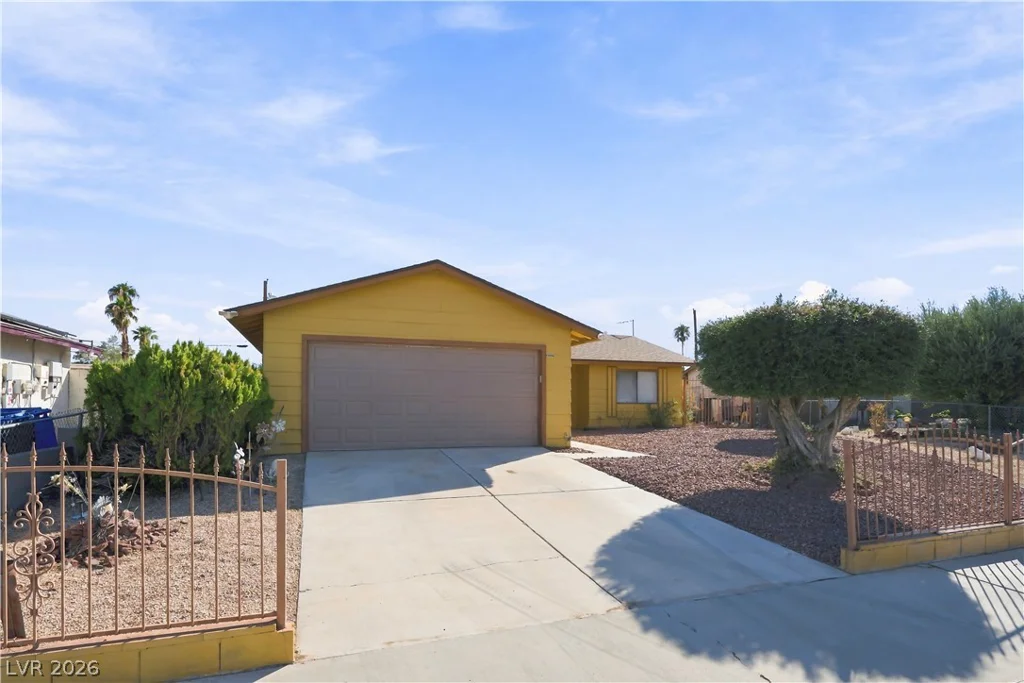 1305 Jackson, Las Vegas, NV 89106