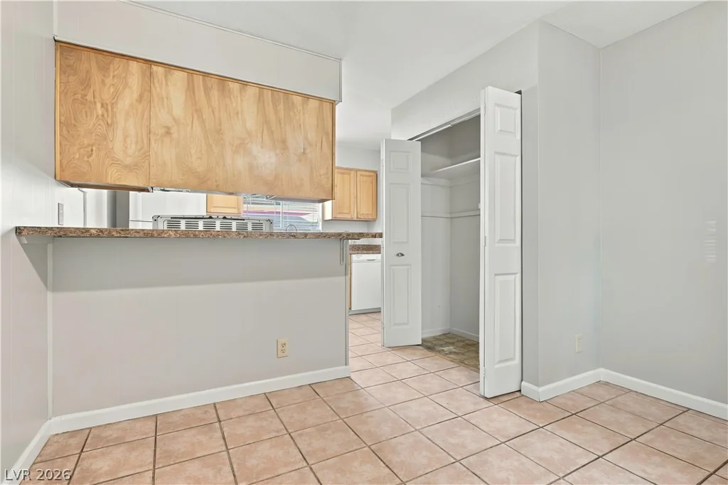 1305 Jackson, Las Vegas, NV 89106