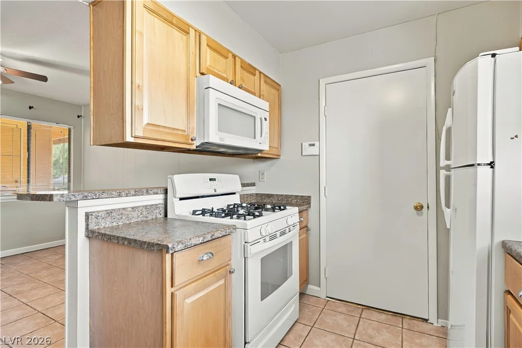 1305 Jackson, Las Vegas, NV 89106