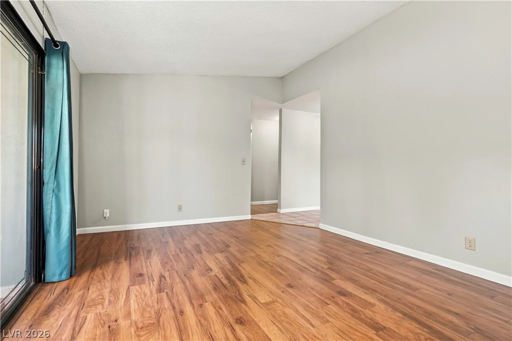 1305 Jackson, Las Vegas, NV 89106