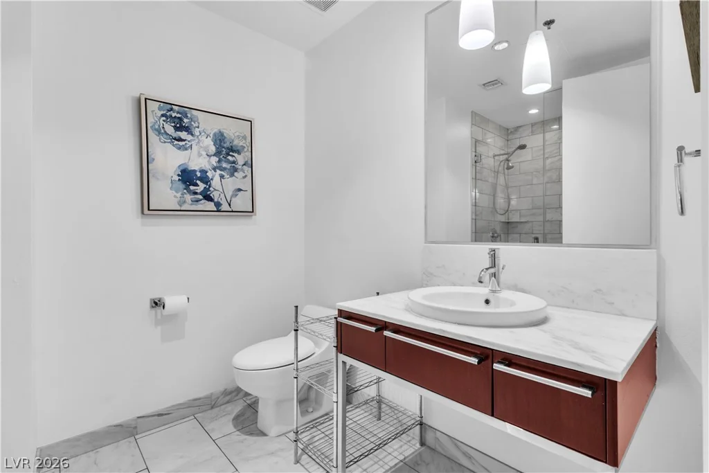 4471 Dean Martin, Las Vegas, NV 89103