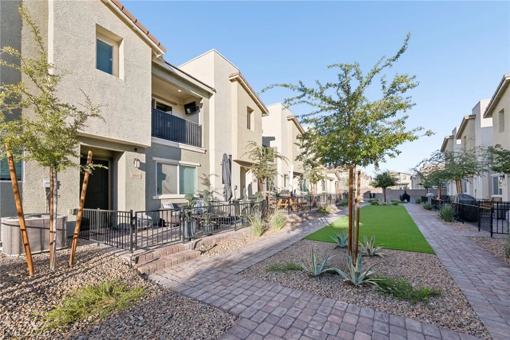 2641 April Green, North Las Vegas, NV 89086