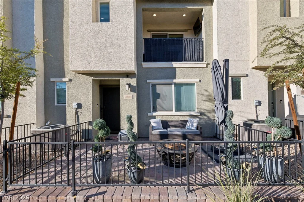 2641 April Green, North Las Vegas, NV 89086