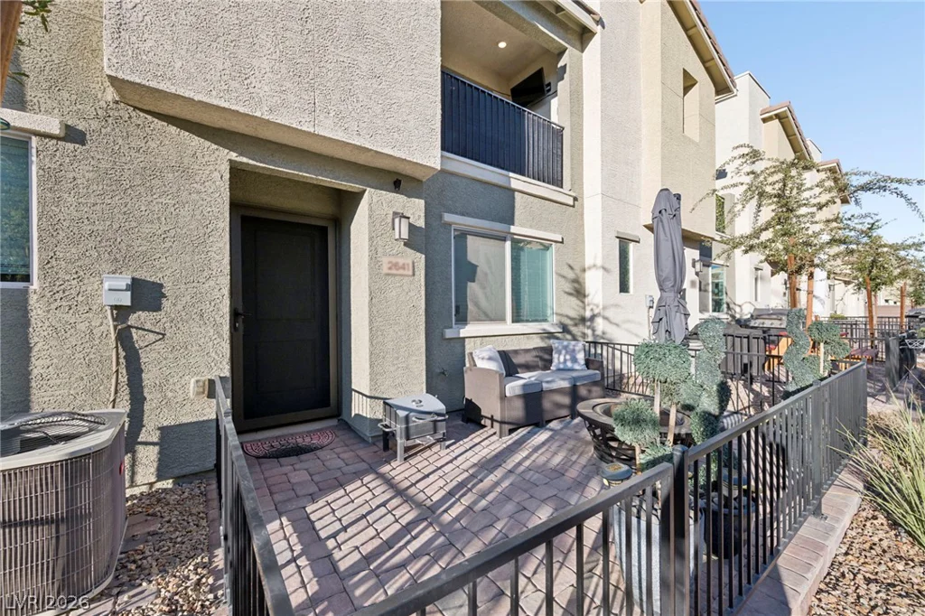 2641 April Green, North Las Vegas, NV 89086